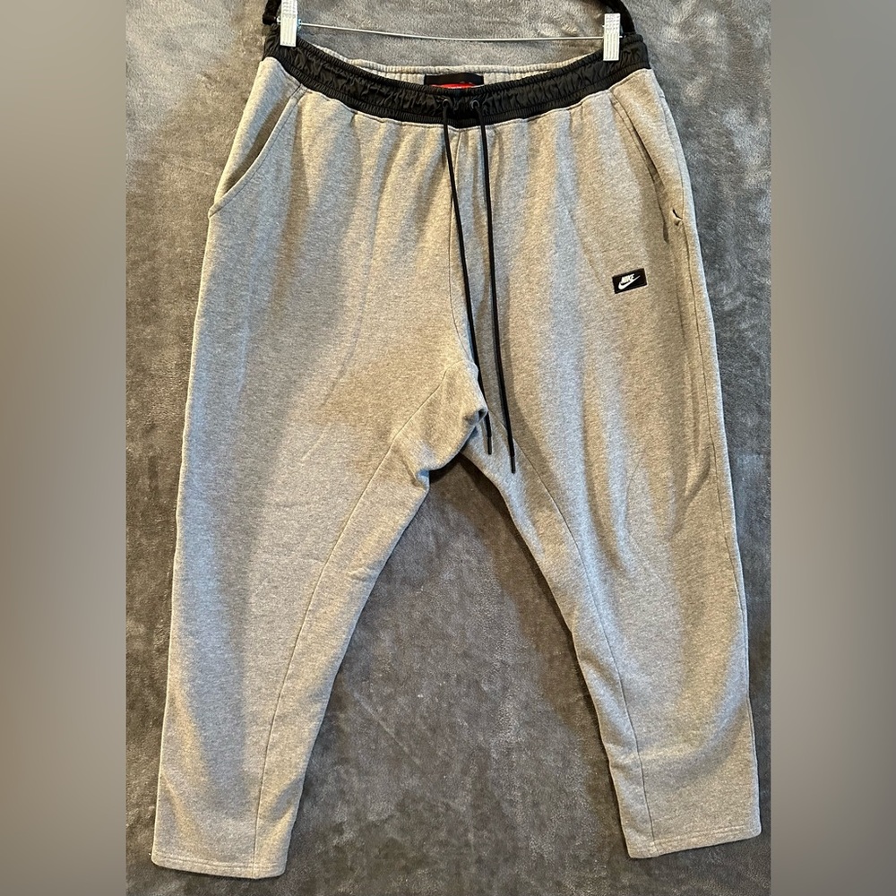 Men's Nike Sportswear Modern Tapered Fleece Sweatpants Size XXL Grey‎